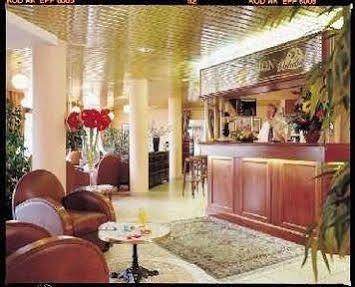 Ibis Styles Lille En Baroeul Hotel 3*